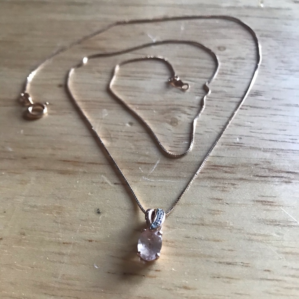Rose gold 10k chain and pendant
